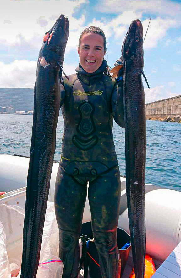 Yaiza Romero se consagra como reina de la pesca submarina vasca