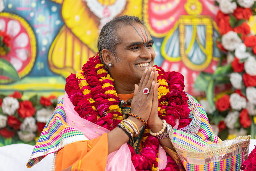 Cerca de 2.200 seguidores de un conocido maestro espiritual hindú recibirán su bendición en Izurtza