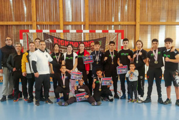 Triunfo deportivo y organizativo de Fexmack Abadiño en el Open de kickboxing de Traña-Matiena