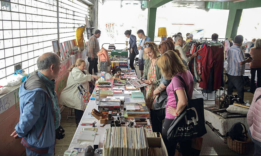 El mercado de segunda mano de Berriz vuelve el 26 de octubre con arte y música en directo