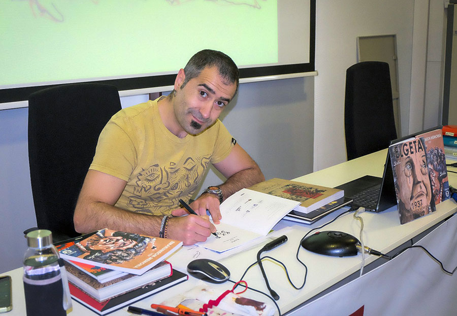 “Espero que estos cómics sirvan para tomar conciencia de lo que se nos viene encima”